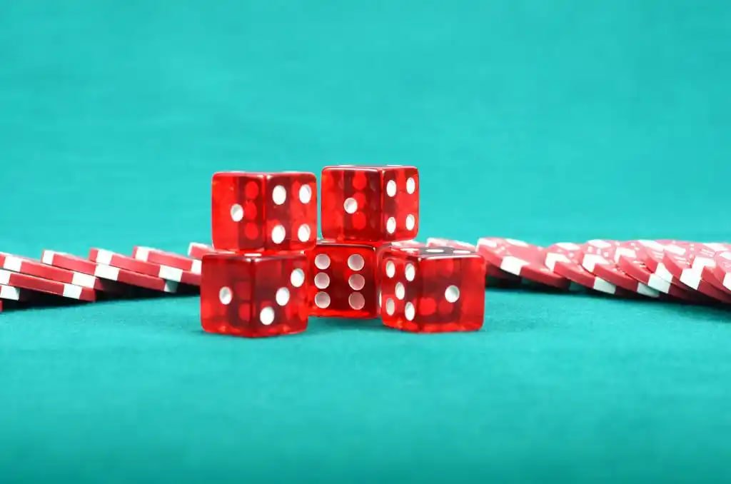 Live dealer baccarat table streamed on a Filipino player's mobile phone